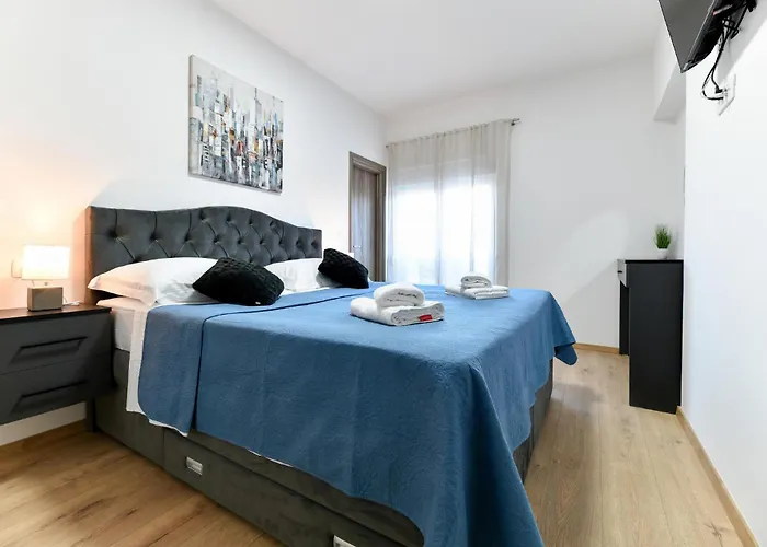 4 Bedroom Amazing In Дом отдыха Prkos