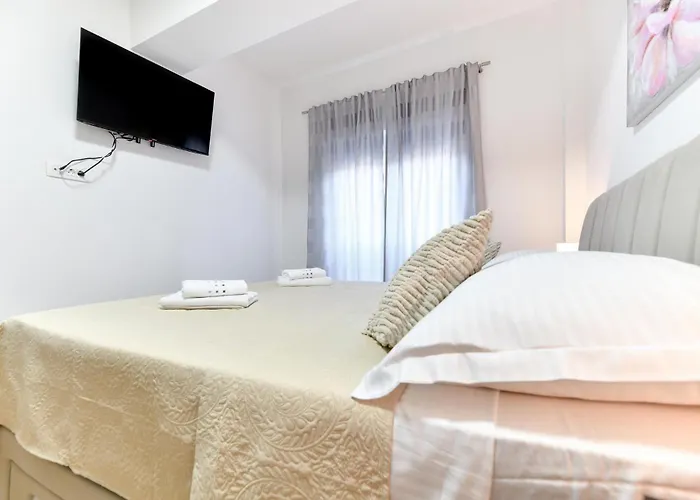 4 Bedroom Amazing In Prkos